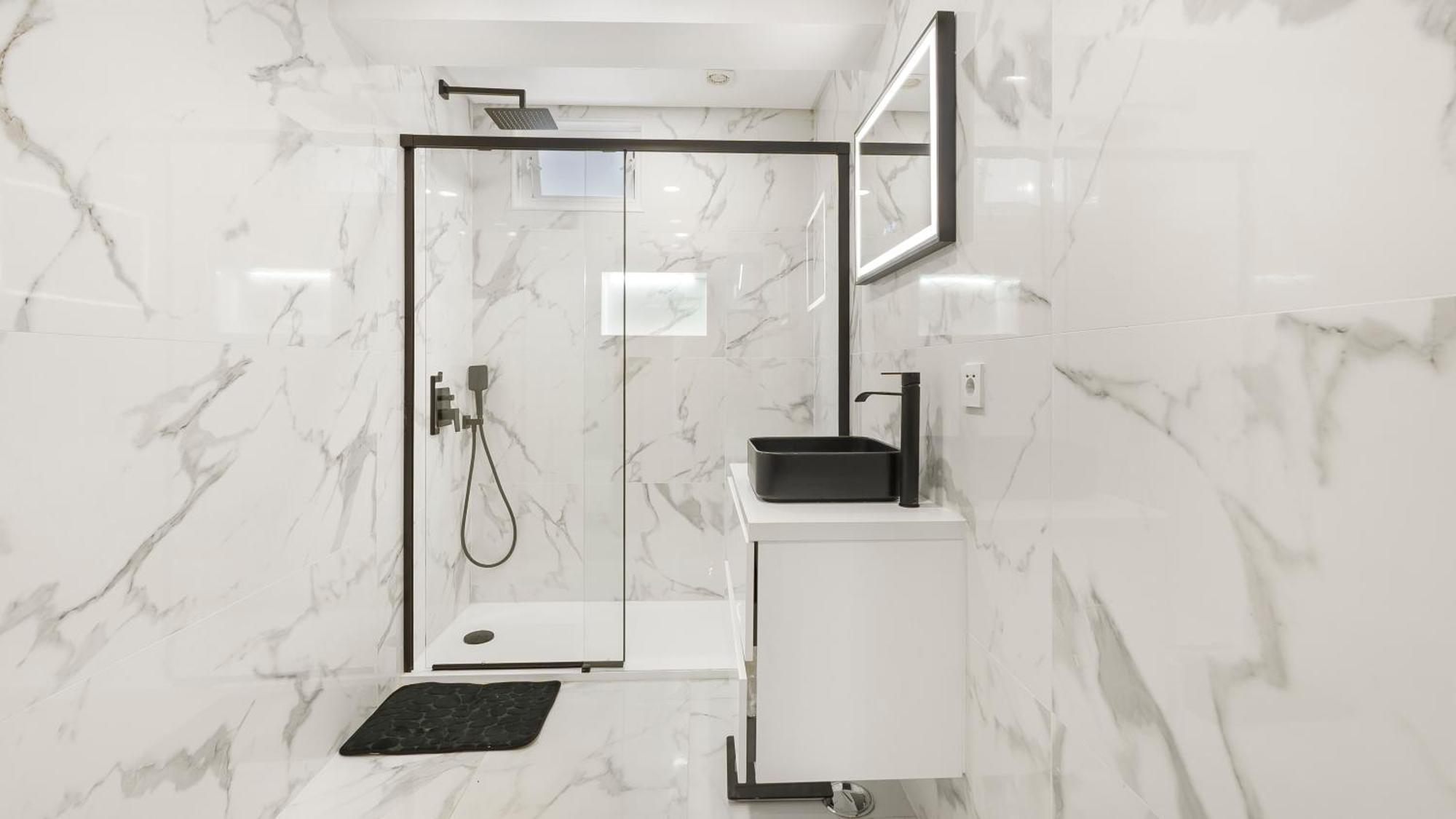 Top Apartment